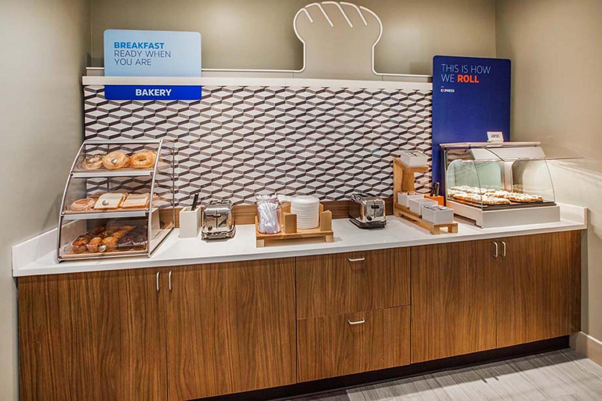 Holiday Inn Express Hotel & Suites Charlottetown By Ihg Eksteriør billede
