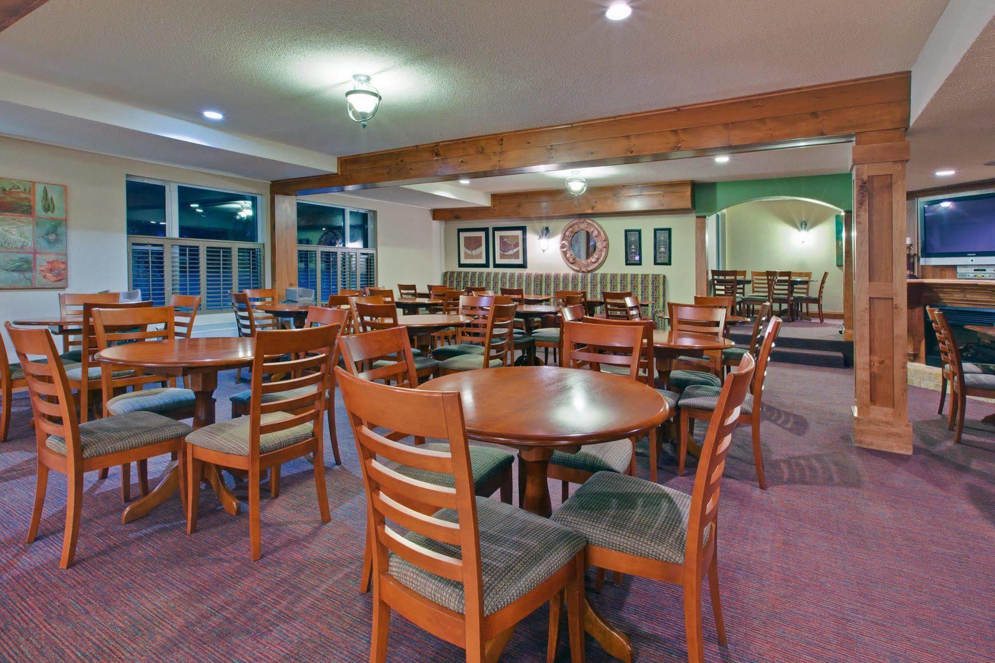 Holiday Inn Express Hotel & Suites Charlottetown By Ihg Eksteriør billede